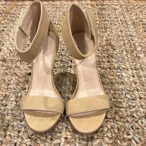 Open toe dress sandal may be a boutique brand